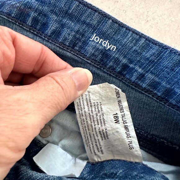 Gloria Vanderbilt Jordyn Denim Capri Jeans Plus size 18W - Picture 9 of 9